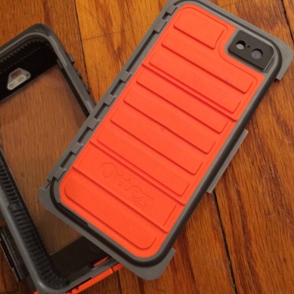 Otter Box Waterproof Case - Picture 3 of 4