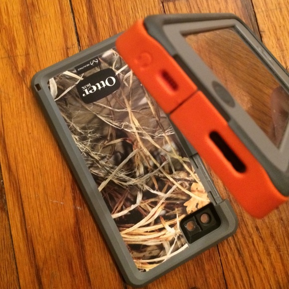 Otter Box Waterproof Case - Picture 4 of 4