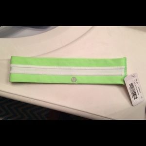 Lululemon Fly Away Tamer