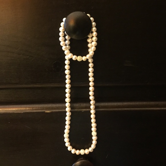 Necklace and bracelet no earrings