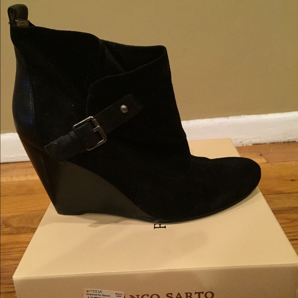 BLACK BOOTS -Size:8.5