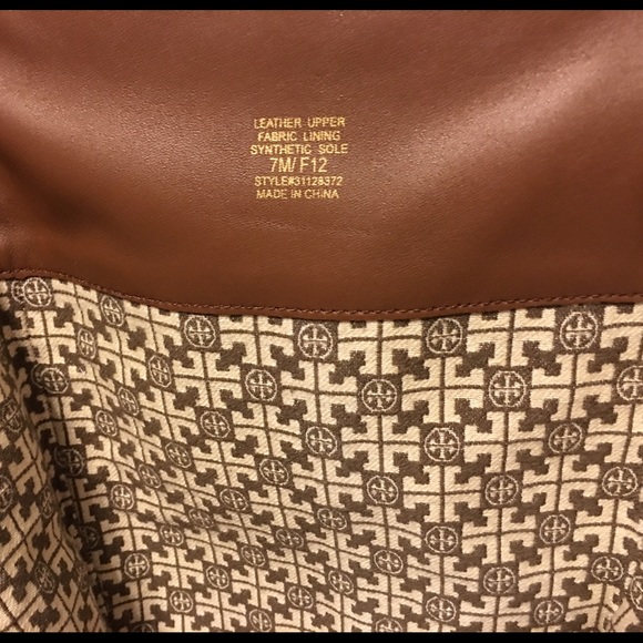 SOLD 💯authentic Tory Burch Amanda boots. - Picture 3 of 4