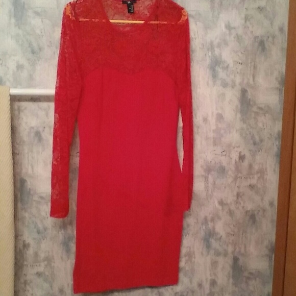 NWOT H&M lace sleeve body con dress