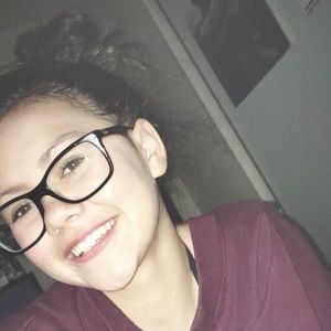 Meet your Posher, Darinee