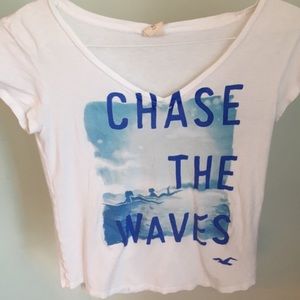 Chase the waves Hollister tee