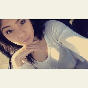 Meet your Posher, Nayeli