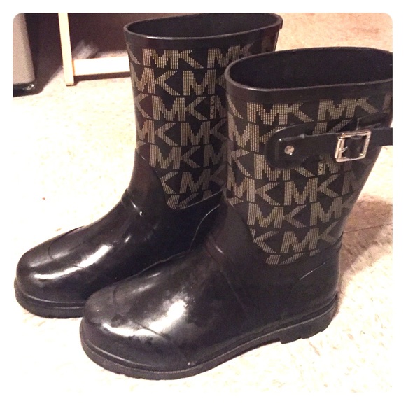 MIchael Kors medium length logo rain boots