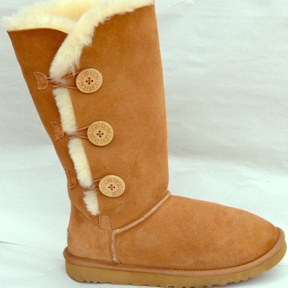 ugg triple button