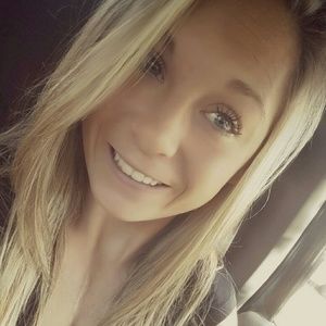 Meet your Posher, Carlee