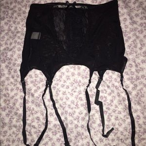 Garter belt