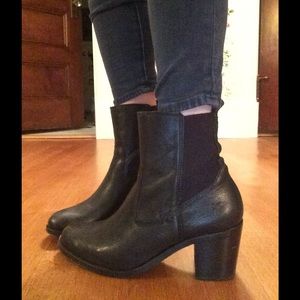 💣Frye Janis Gore Boots - Excellent Used Condition