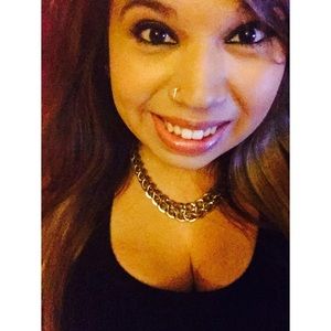 Meet your Posher, Briana