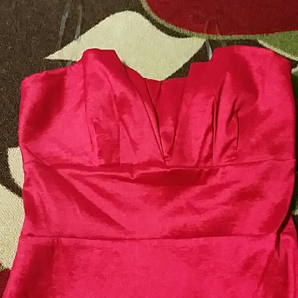 Red cocktail dress - Picture 2 of 3
