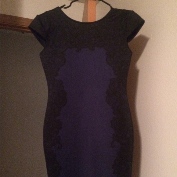 Kardashian kollection midi dress
