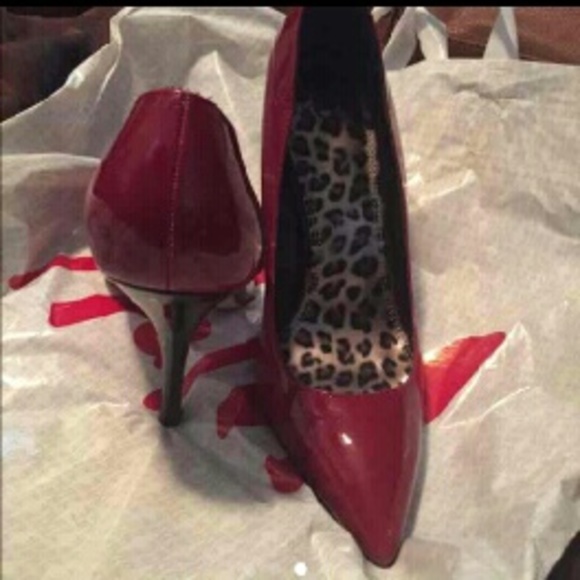 Red Pumps