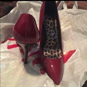 Red Pumps