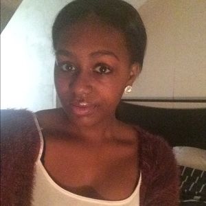 Meet your Posher, Paris