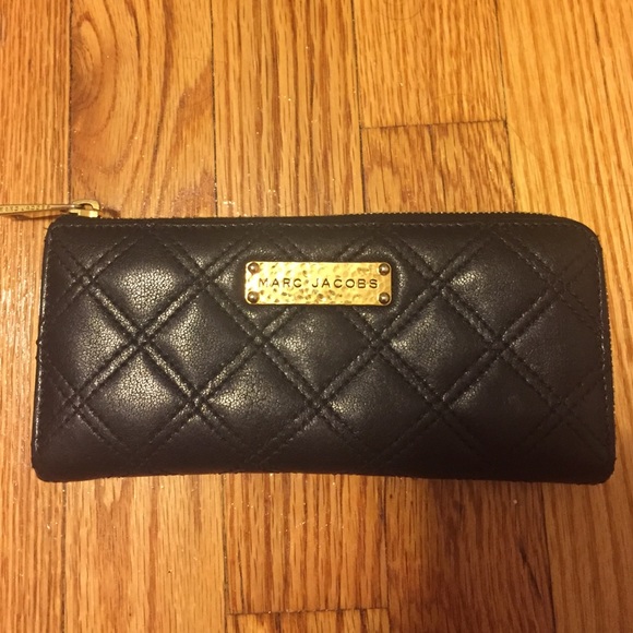 Black Leather Marc Jacobs Wallet - Picture 1 of 8