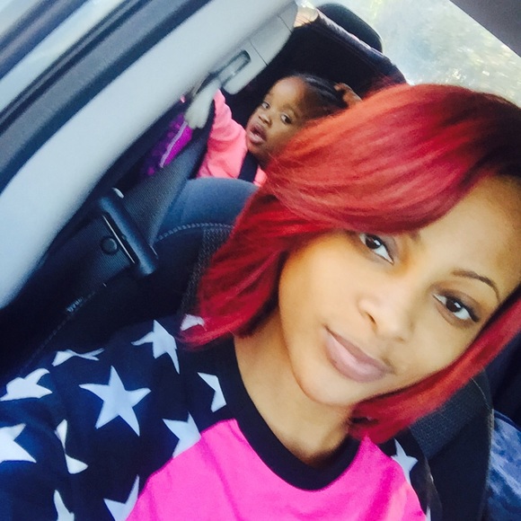 Meet your Posher, Christa - Picture 1 of 1