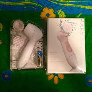 Skinvigorate cleansing brush