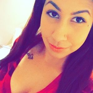 Meet your Posher, Mayra