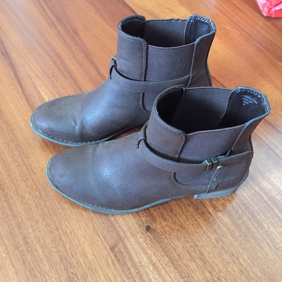 Brown ankle boots