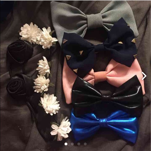 SOLD 5 Bows/2 Flower Clips/1 Flower Headband