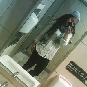 Meet your Posher, Nicole