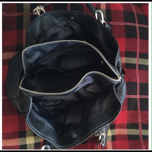 Black Coach Purse - Picture 3 of 4