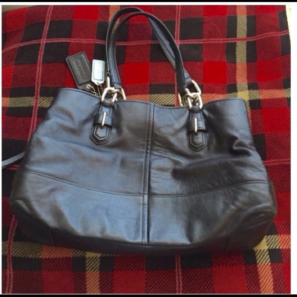 Black Coach Purse - Picture 4 of 4