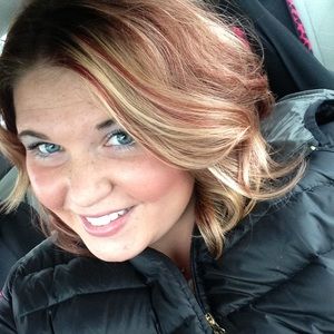 Meet your Posher, Olivia