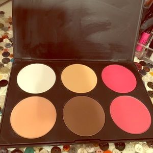 BH Cosmetics contour and blush  palette