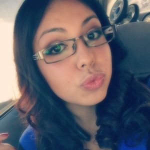 Meet your Posher, Luisa