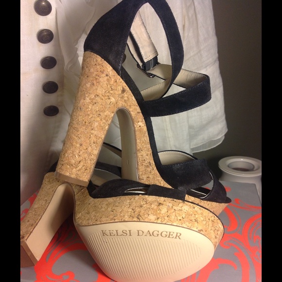 KELSI DAGGER Platform Sandals - Picture 2 of 3