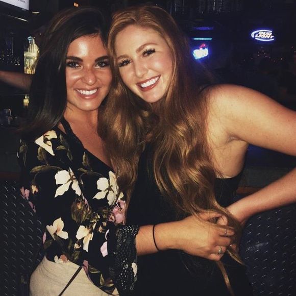 Meet your Posher, Courtney - Picture 1 of 1