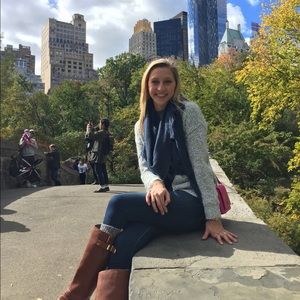 Meet your Posher, Abby