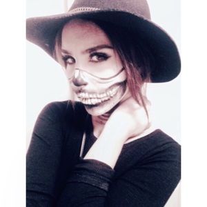 Meet your Posher, Dasha