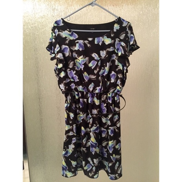 🔶 Black and blue floral print dress
