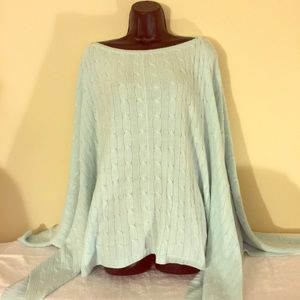 Beautiful soft poncho.