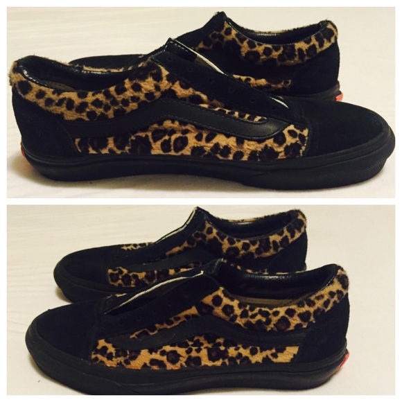 Leopard Vans