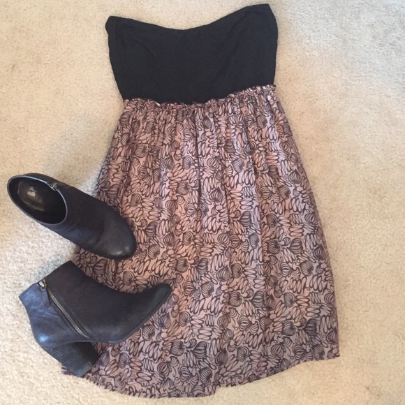 Francesca's Black and Tan Strapless Dress