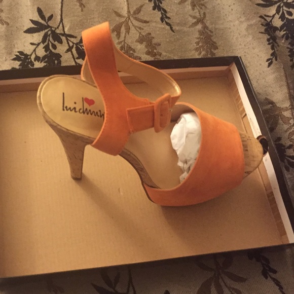 Sandals - Picture 3 of 3