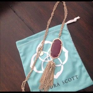 Kendra Scott maroon necklace