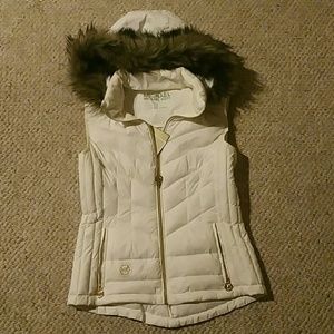 NWT Michael Kors Vest w/ Detachable faux/fur hood