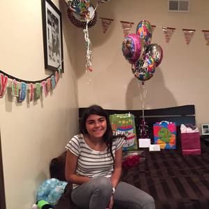 Meet your Posher, Maya