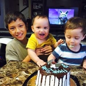 Meet your Posher, Emy