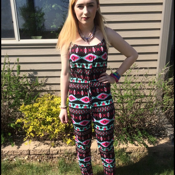 Romper - Picture 2 of 4