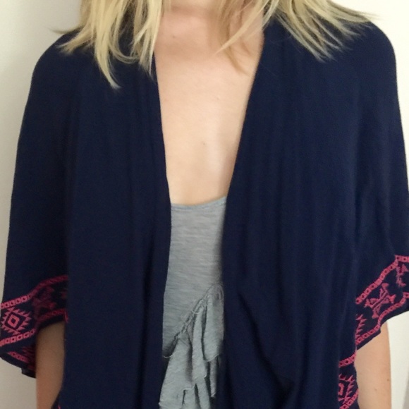 🔹SOLD IN BUNDLE🔹 - Picture 2 of 4