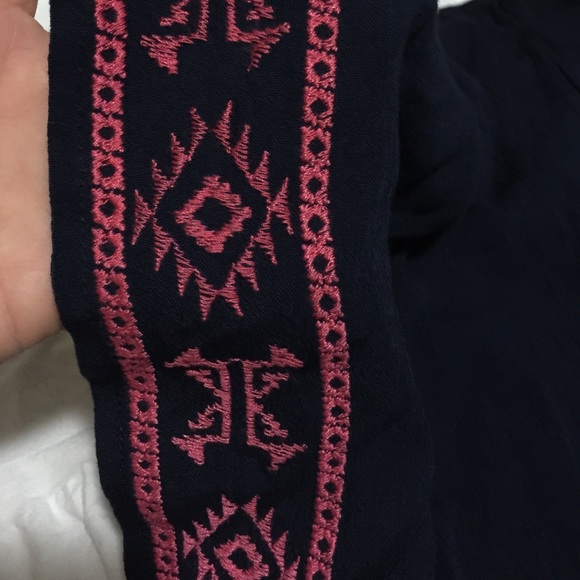 🔹SOLD IN BUNDLE🔹 - Picture 3 of 4