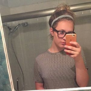 Meet your Posher, Kayla